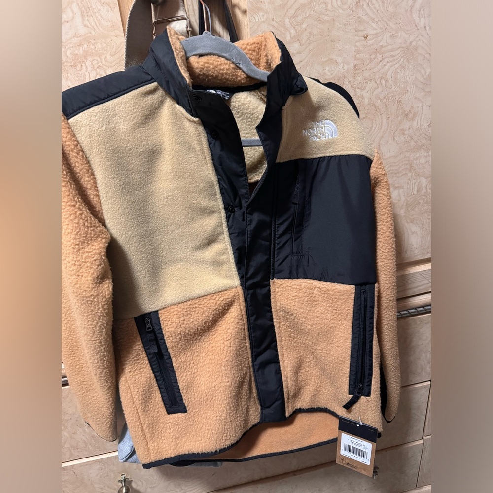 The North Face fleece jacket. Color: Almond Butter. Size: XL (14/16).